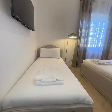 לינה וארוחת בוקר San Pietro Luxury Relais 4*